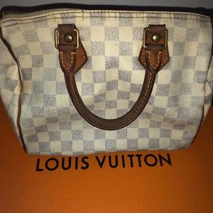 Louis Vuitton Speedy 25
